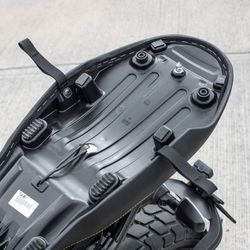Kit fijación de bolsa kriega ducati scrambler fit kit