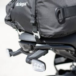 Kit fijación de bolsa kriega ducati scrambler fit kit