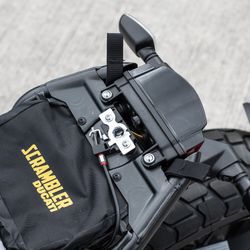 Kit fijación de bolsa kriega ducati scrambler fit kit