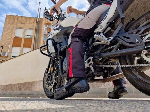 UP BIKERS Scooters